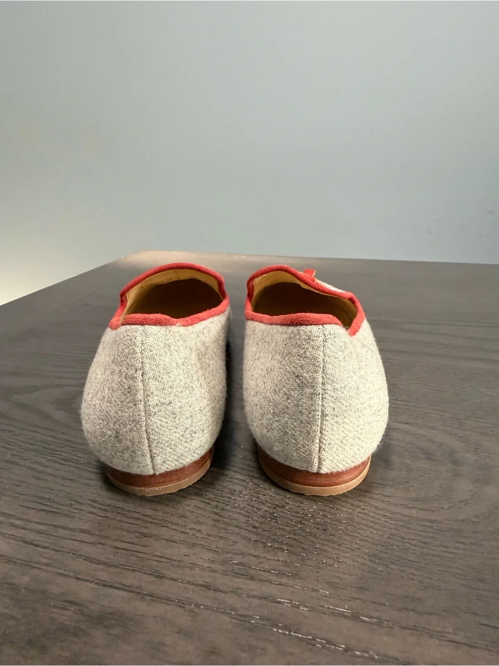 Cole Haan Women’s Tassel Smoking Loafers Gray Wool Red Trim Size 10B